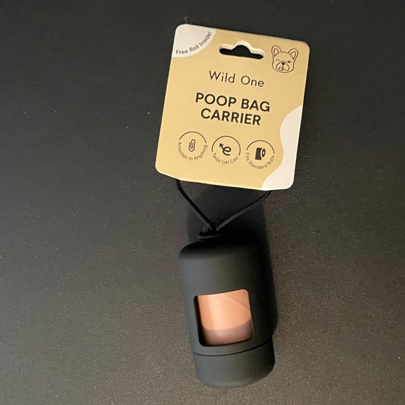 NWT WILD ONE DOG COLLAR AND POOP BAG CARRIER BLACK SET $40 - Picture 2 of 8